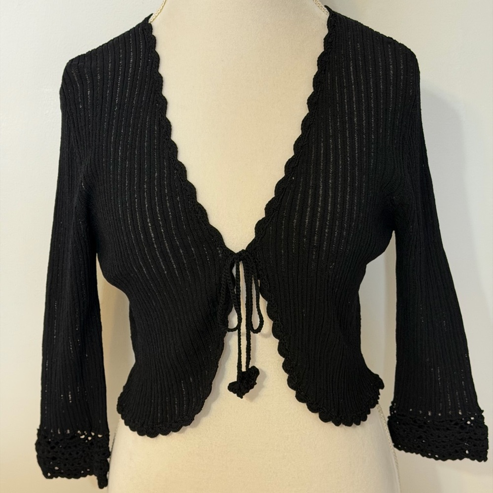 ESCIO, Black Women's Shrug Tie Sweater Sz Med
